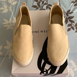 Nine West BNIB Off White Mules - Size 5 Super Cute